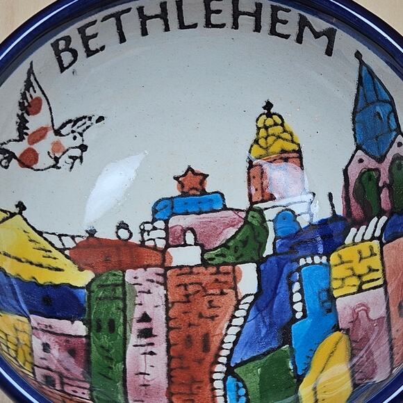 Little Bethlehem Trinket Dish 3.5" diameter, 1.5" tall Sauces, Change, Snacks - Picture 4 of 5